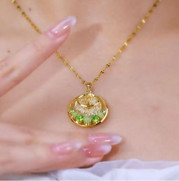 Golden Shine Necklace - Image 3