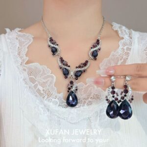 Diamond Cut Crystal Jewelry Set ( Purple )