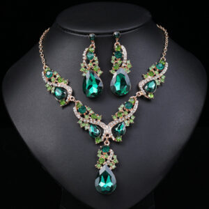 Diamond Cut Crystal Jewelry Set ( Green )