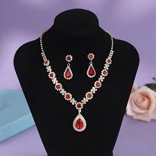 RED CRYSTAL TEARDROP NECKLACE & EARRINGS